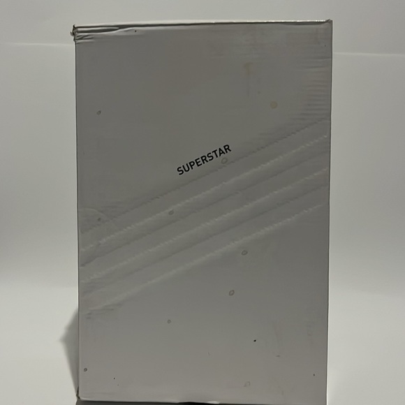 "HOLIDAY SEASON" Superstar J Adidas 2020 GS 6 1/2 - Picture 9 of 9